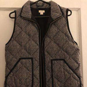 Black and white Jcrew vest!